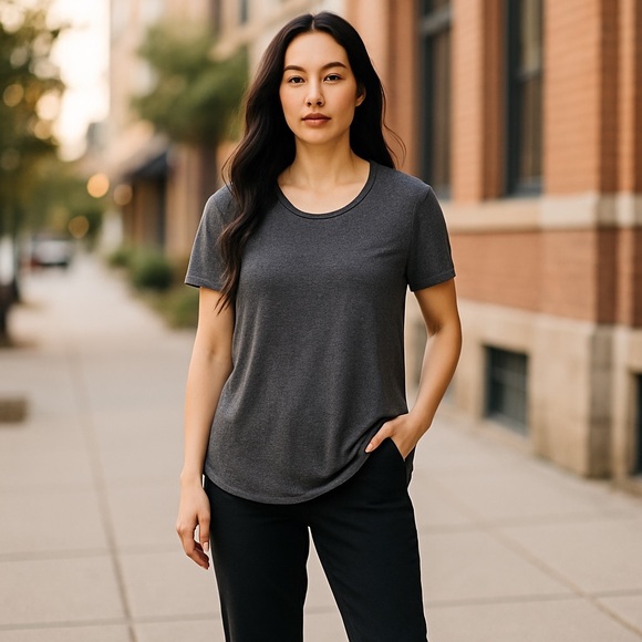 LuLaRoe Tops - Lularoe Gray Fitted Crew Neck Short Sleeve Tee Sz small poly/rayon mix